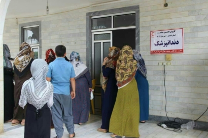 پزشکان کرمانی ۱۲۰۰ شهروند سیل‌زده آق قلا را درمان کردند