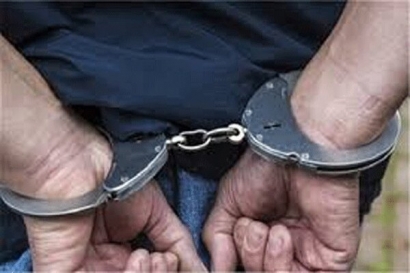 دستگیری باند حفار غیرمجاز در نوکنده/ ۱۸ قلم شی تاریخی کشف شد