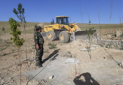 بناهای غیرمجاز در زمین‌های کشاورزی استان گلستان تخریب شد