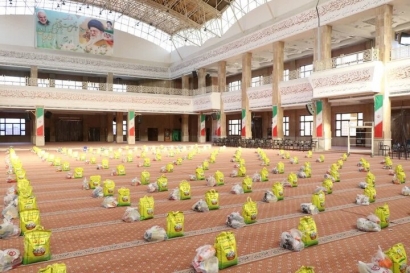 آسیابی: ۴۰۰ بسته معیشتی در بین خانوادههای زندانیان گرگان توزیع شد