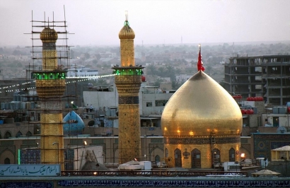 گلستانی‌ها 7 کیلو طلا و 2/5 میلیارد تومان برای بازسازی عتبات عالیات اهدا کردند/ ساخت درهای حرم امامین جوادین (ع) در گرگان