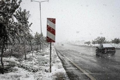 برف و یخبندان در راه گلستان/ دمای هوا ۱۰ درجه کاهش می‌یابد