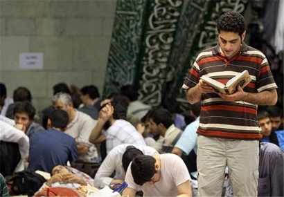 مراسم اعتکاف دانشجویان در دانشگاه گرگان برگزار شد