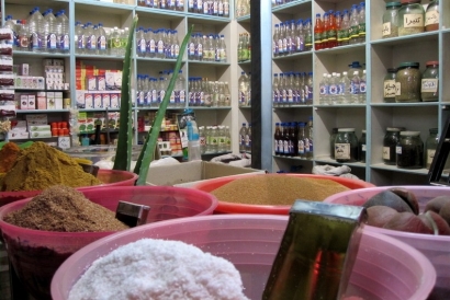 با عطاری های بدون مجوز گرگان برخورد قانونی شود