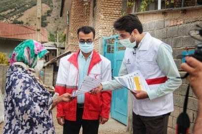 گندزدایی روزانه کمپ زلزله زدگان رامیان/تیم حمایت روانی مستقر شد