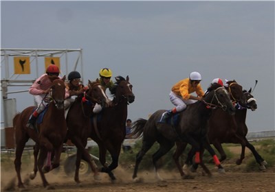 مسابقات اسب‌دوانی کورس پاییزه کشور در گلستان آغاز شد